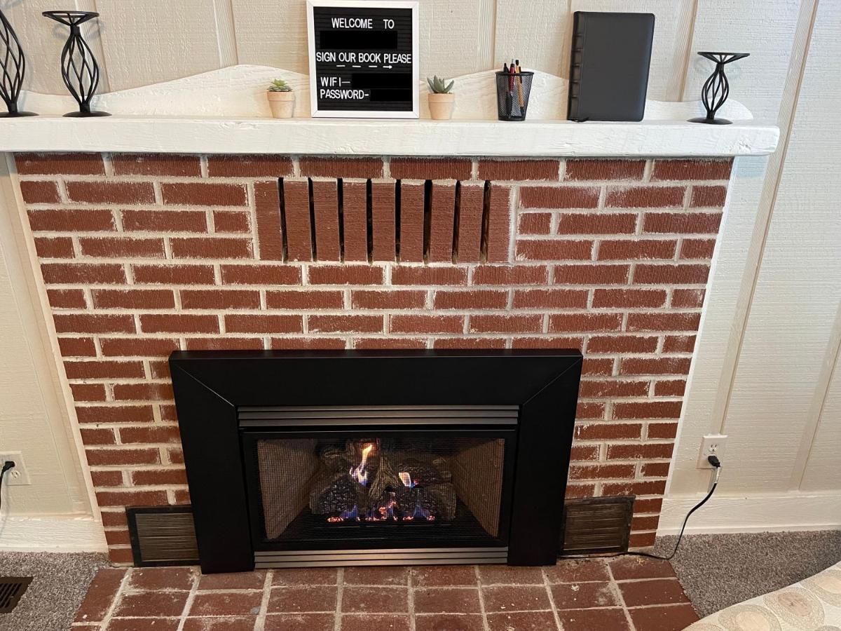Downtown 2 Bedroom Cottage, Sleeps 6, Walking Distance To Honeywell, Downtown Restaurants, Shopping Wabash Εξωτερικό φωτογραφία
